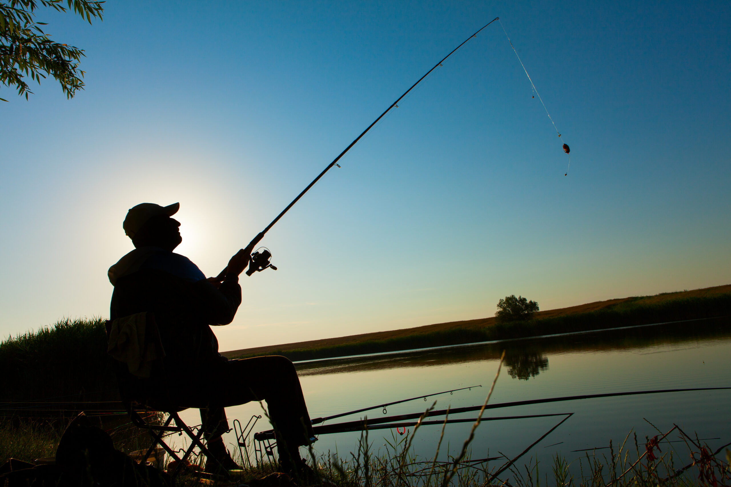 Deep-sea fishing trip in Dubai with top-quality equipment and stunning ocean views