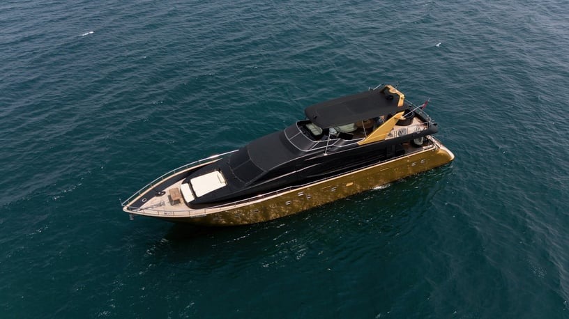 Small Yacht or Big Yacht? Find the Best Option for Your Dubai Yacht Trip