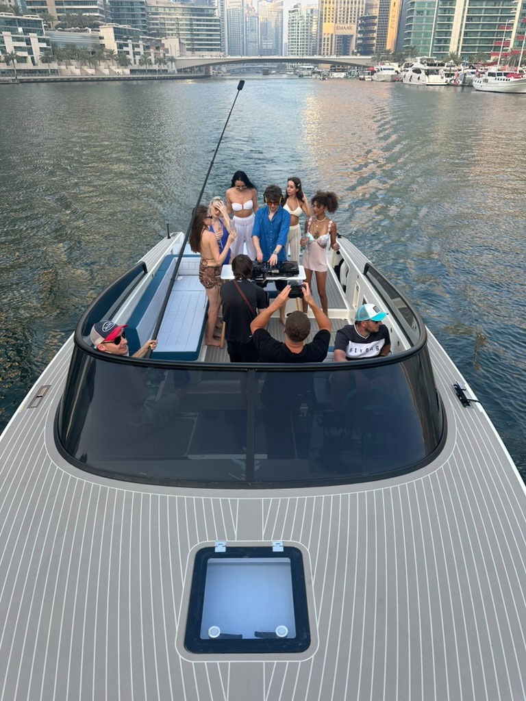 luxury yacht rentals