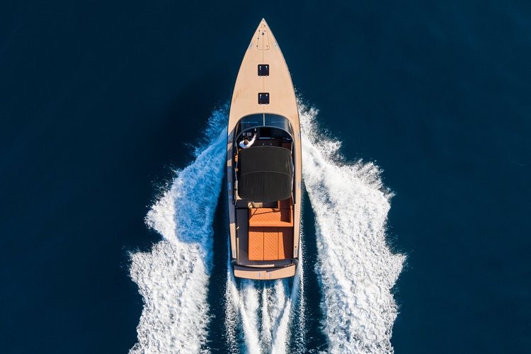 yacht hire
